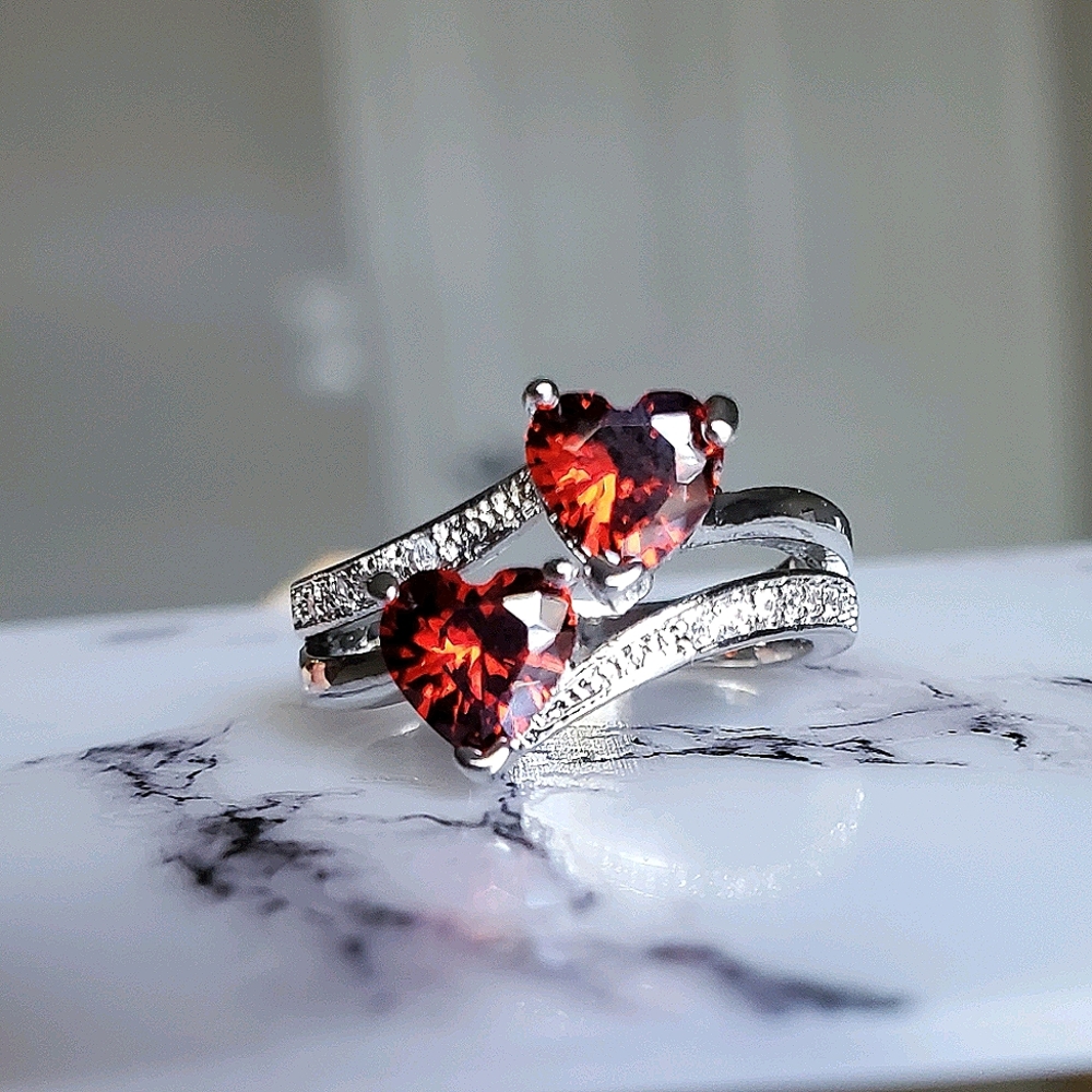 New Red Heart Lovers Double Heart Ring - Picture 3 of 3